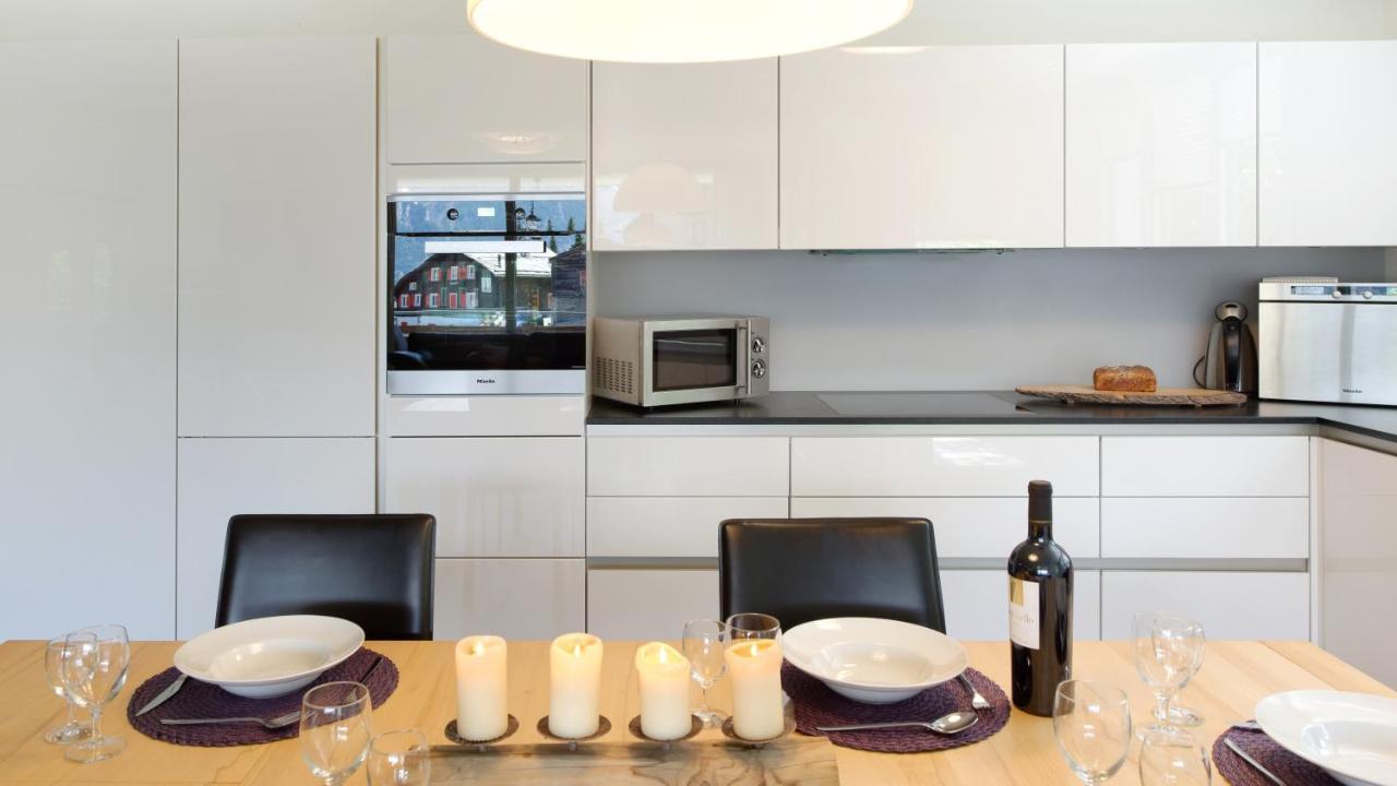 Aventura Apartment Grachen Bagian luar foto