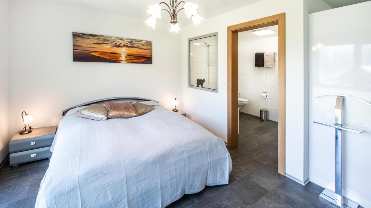 Aventura Apartment Grachen Bagian luar foto